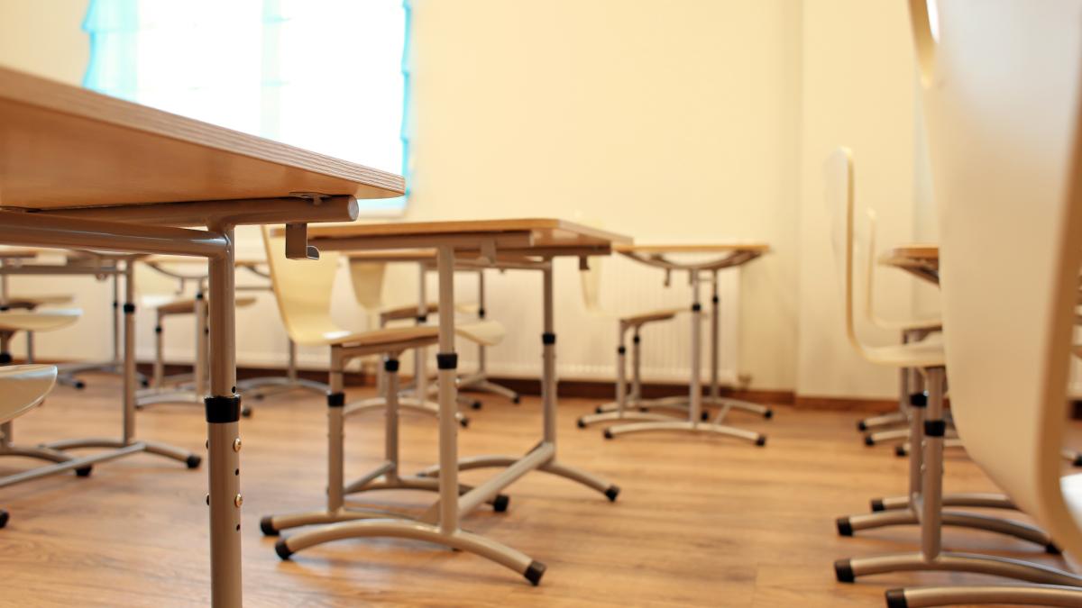 masura-de-boicotare-a-inceputului-de-an-scolar-e-superficiala--singura-solutie-e-greva-generala-sindicalist-si-profesor-de-istorie-daca-sindicatele-raman-la-gesturi-simbolice--ma-retrag_30087100