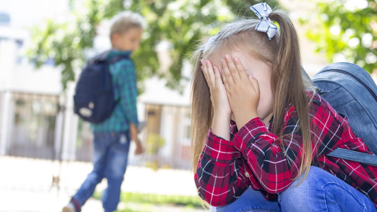 copilul-tau-are-tendinta-sa-si-loveasca-colegii-de-clasa-sau-fratii-iata-cum-sa-reactionezi-corect-potrivit-unui-celebru-psiholog-nu-il-ameninta-nu-il-face-de-rusine_34110900