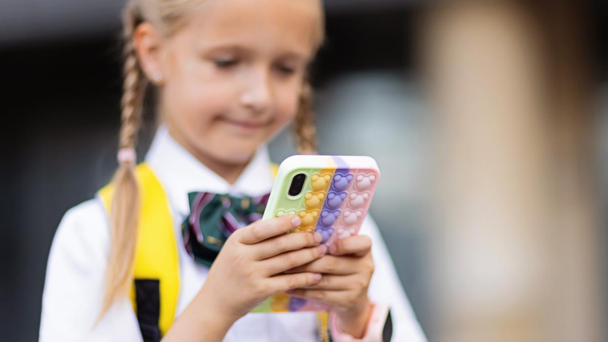 telefoanele-dispar-din-scoli-interdictie-adoptata-intr-o-alta-tara_29220300