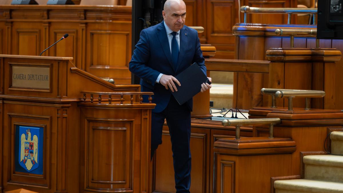 premierul-ilie-bolojan--val-de-taieri-in-educatie-pentru-a-reduce-cheltuielile-statului-nu-mai-putem-sustine-aceste-costuri_33740000