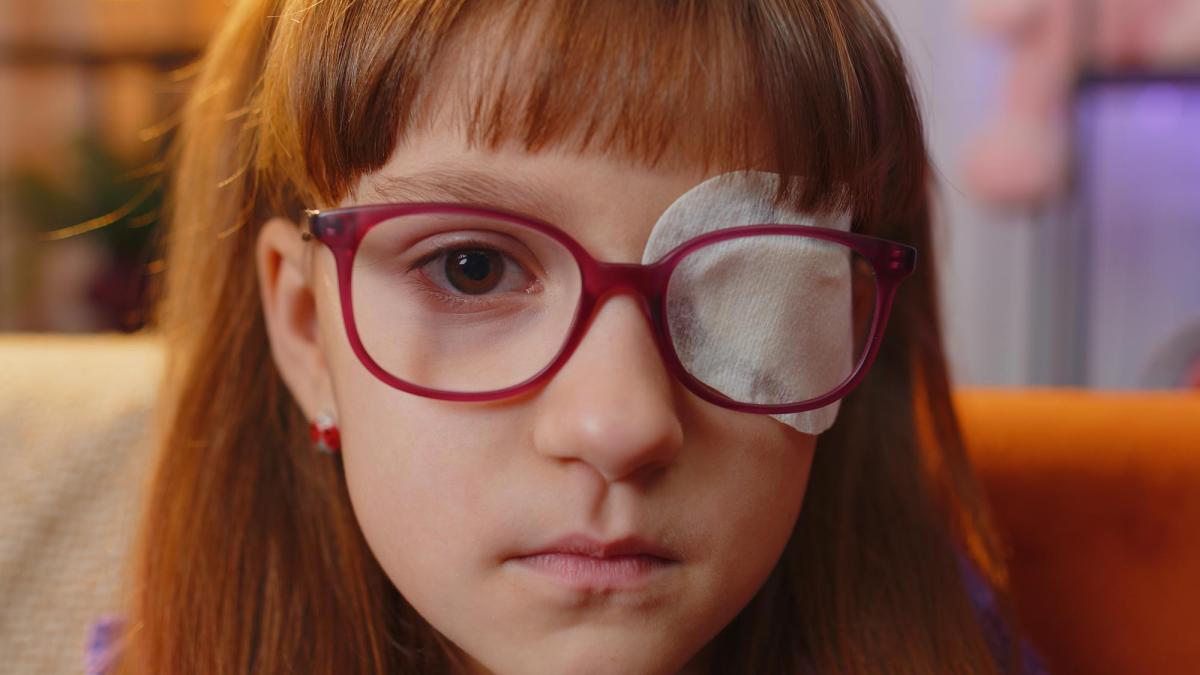 poluare-vedere-copii_94139100