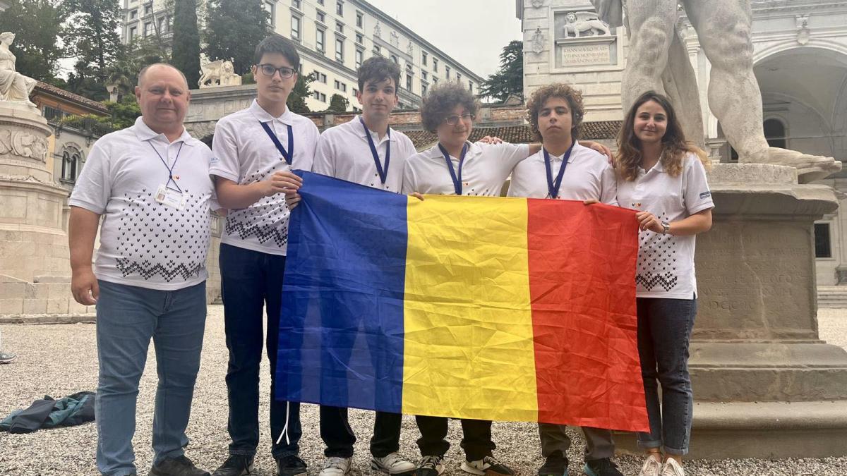 doua-medalii-de-aur-si-doua-de-argint-pentru-romania-la-olimpiada-balcanica-de-informatica-pentru-seniori_89091900