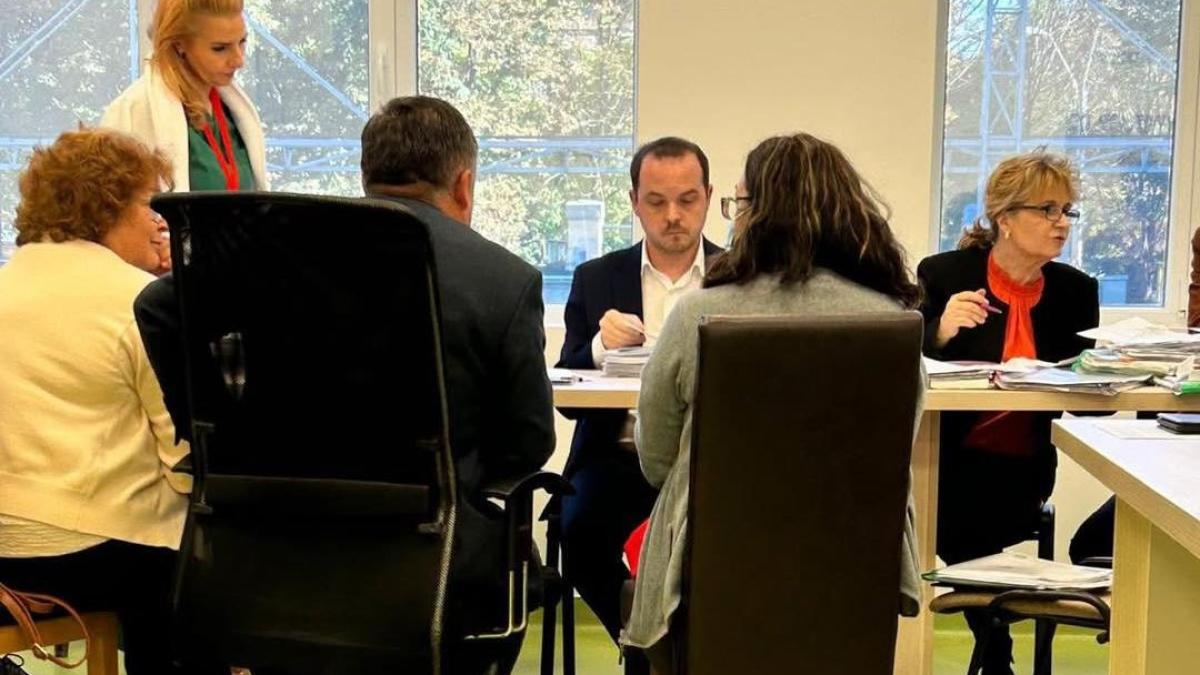 ministrul-sanatatii-cere-alte-demisii-la-spitalul-sf--maria-din-iasi-am-vazut-ca-s-a-intors-in-pozitia-de-director-medical--solicit-public-demiterea-acestei-doamne_67036600