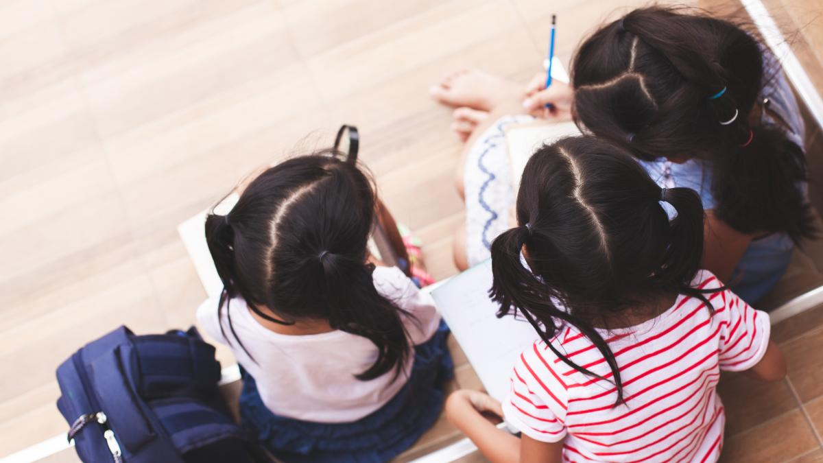 o-profesoara-romanca-povesteste-realitatea-elevilor-din-coreea-de-sud-care-merg-la-scoala-dimineata--apoi-pana-seara-la-activitati--in-timp-ce-parintii-le-numara-greselile-sunt-copii-de-7-10-ani_49656000