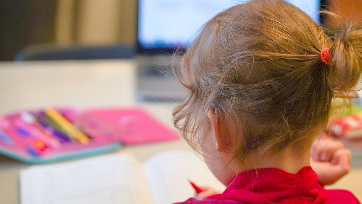 simtul-de-care-aproape-nimeni-nu-a-auzit--dar-care-este-vital-pentru-dezvoltarea-copiilor--expert-ii-ajuta-sa-se-concentreze-la-scoala-si-sa-isi-gestioneze-emotiile_10479000