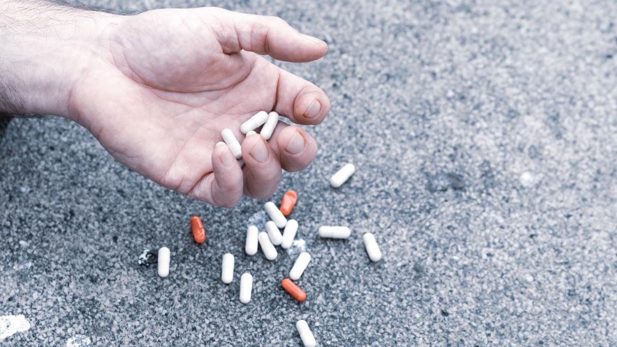 scolile-si-familiile-primesc-ghiduri-noi-pentru-prevenirea-dependentelor-de-droguri-si-alcool_09141900