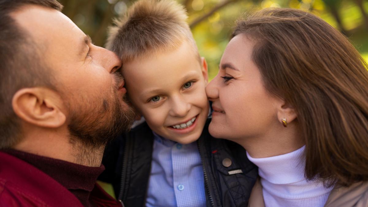 3-lucruri-pe-care-sa-nu-le-faci-daca-vrei-sa-cresti-un-copil-puternic-mintal--experta-in-parenting-constient-aceasta-putere-se-formeaza-acasa_88553300