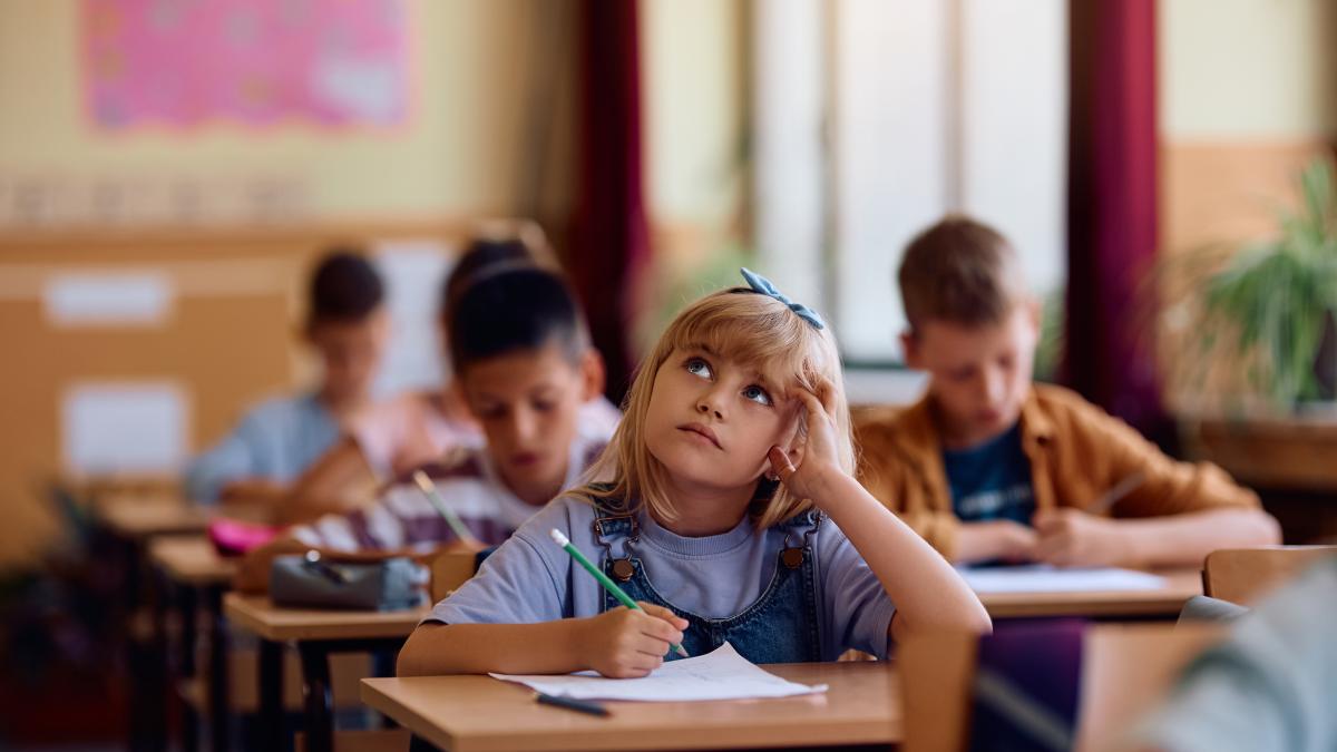 un-psiholog-scolar-dezvaluie-ce-calitate-lipseste-multor-elevi-de-azi-si-cum-ii-saboteaza-asta-viitorul--cercetarile-internationale-confirma_26955400