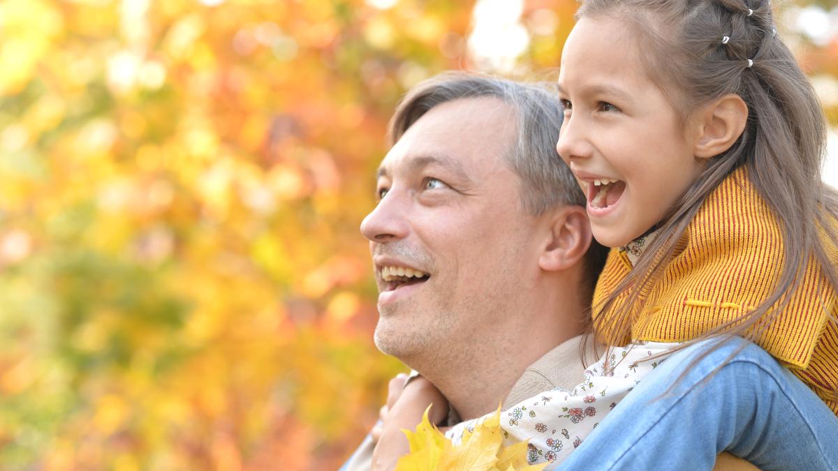 psihologii-ii-implora-pe-parinti-si-bunici-sa-le-spuna-copiilor-aceste-10-complimente-care-dezvolta-o-mentalitate-de-crestere-asta-ii-ajuta-cu-adevarat-sa-se-dezvolte_36553100