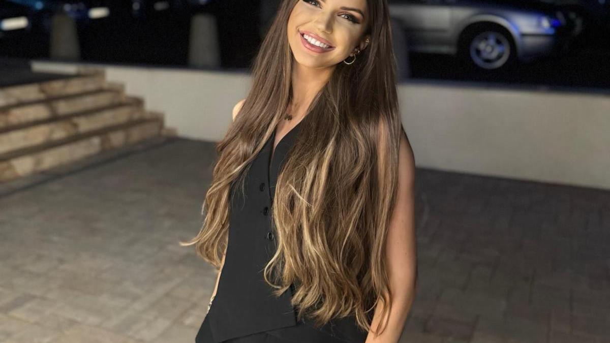 ana-maria-bucsa--despre-greselile-cele-mai-frecvente-de-la-orele-de-canto-e2809eunii-incurajeaza-copilul-intr-un-mod-gresit--altii-nu-accepta-un-refuz--ca-cel-mic-poate-nu-are-inclinatii-artisticee2809d_72340600