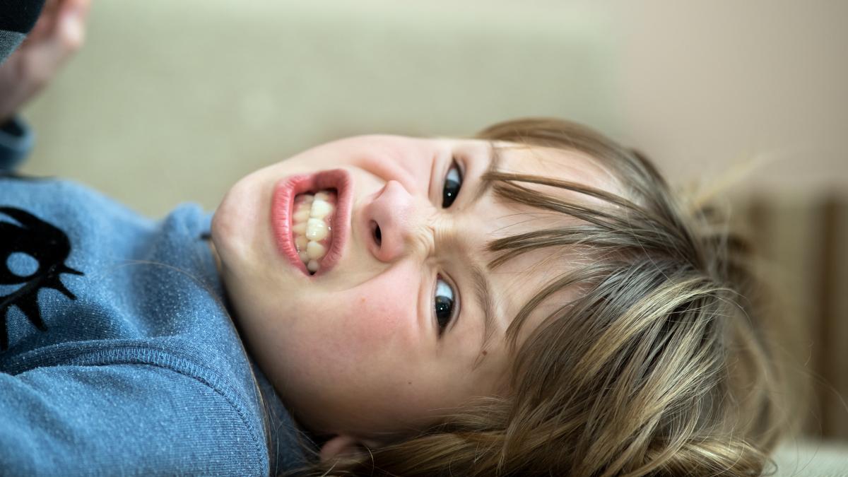 expresiile-deosebit-de-eficiente-pentru-a-ti-calma-copilul-cand-are-o-criza-de-nervi-potrivit-unui-expert-in-parenting-actioneaza-asupra-sistemului-lui-nervos-si-il-ajuta-sa-se-linisteasca_24063400