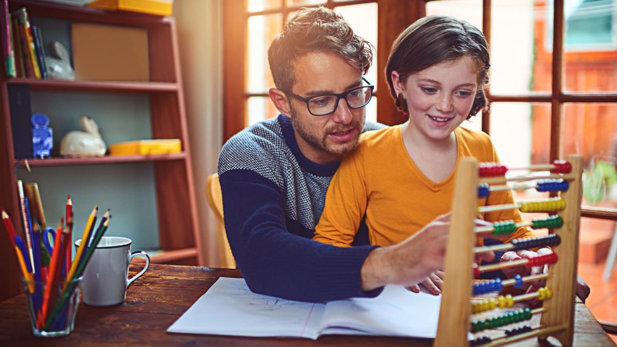 studiu-cum-influenteaza-inteligenta--educatia-si-personalitatea-parintilor-dezvoltarea-abilitatilor-cognitive-si-punctelor-forte-intelectuale-ale-copiilor-supradotati_59954900