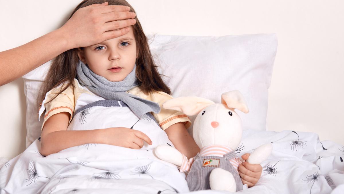 cele-mai-periculoase-3-mituri-medicale-care-ar-trebui-combatute-odata-pentru-totdeauna-dr--adina-nanu--sfaturi-pretioase-pentru-parinti_76475100