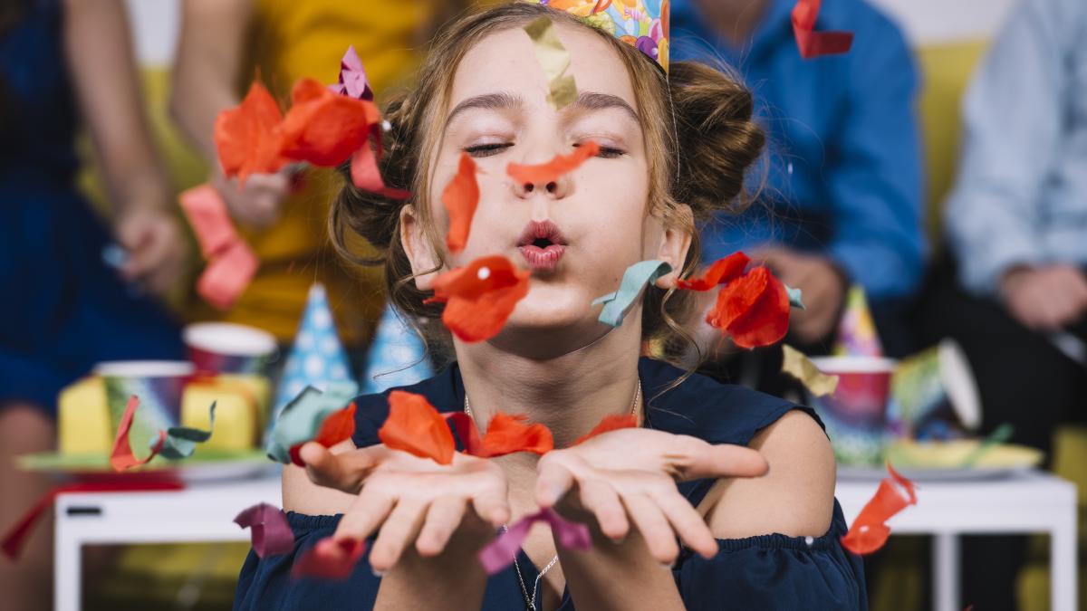 sfantul-andrei--zi-de-sarbatoare-pentru-aproape-un-milion-de-romani-cui-ii-spunem-e2809ela-multi-anie2809d-si-ce-mesaje-deosebite-putem-sa-trimitem_47091900