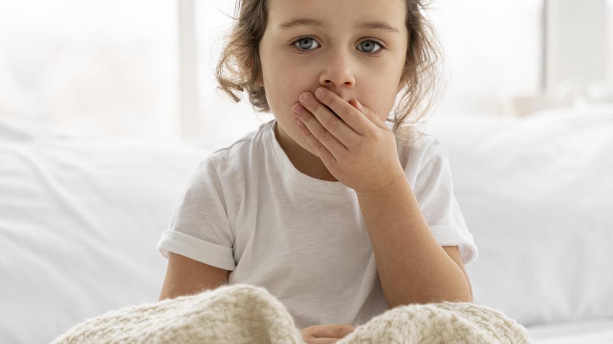 mituri-despre-oreion-parotidita-epidemica--dr--adina-nanu-e2809eo-esarfa-calda-aplicata-pe-zona-umflata-nu-vindecae2809d_77316400