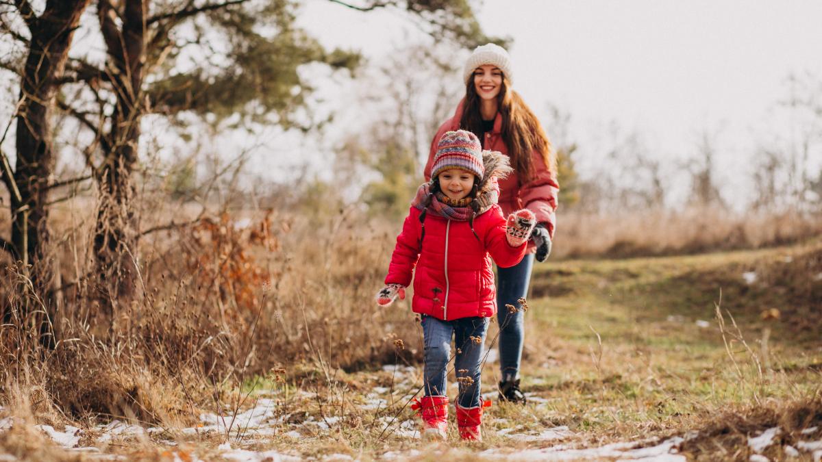 parintii-care-cresc-copii-cu-adevarat-buni-fac-aceste-lucruri-diferit-fata-de-ceilalti--expert-parenting-asa-le-formeaza-caracterul-si-ii-ajuta-sa-devina-adulti-empatici-si-responsabil_84620300