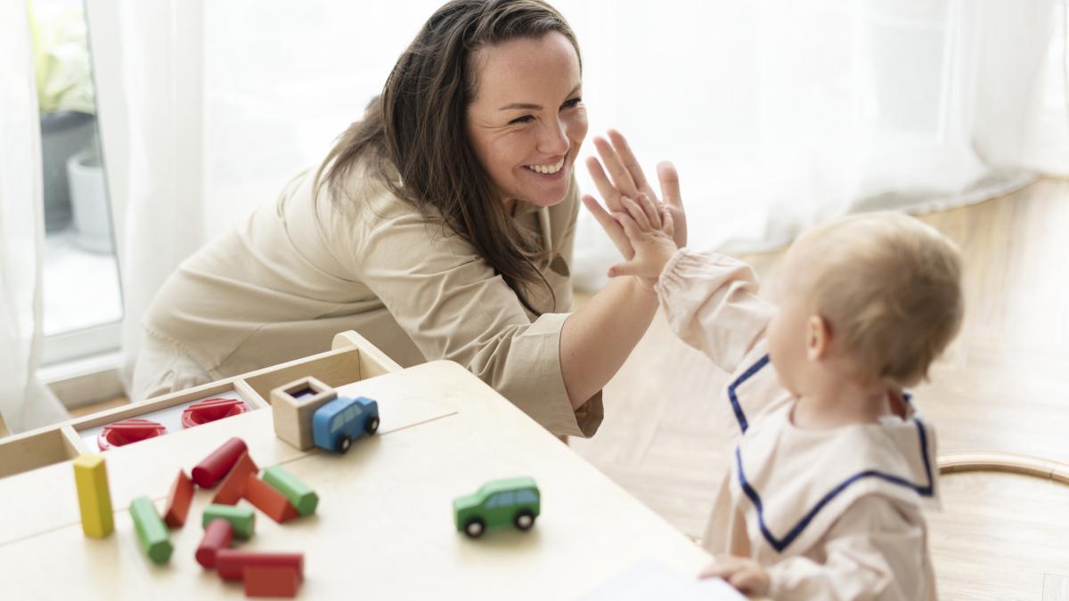 303-posturi-vacante-la-cresele-construite-prin-pnrr--scoase-la-concurs--ministrul-daniel-david-inca-in-conditii-de-criza-fiscal-bugetara--guvernul-romaniei-a-deblocat-aceste-posturi_77971400