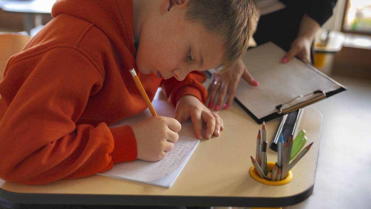 teme-limitate-la-o-ora-in-primar-si-doua-ore-in-gimnazial--prof-petrut-rizea-ordinul--aberant-fiecare-copil-are-ritmul-lui-sa-vedem-cum-se-aplica-la-clasa-si-daca-functioneaza_15210800