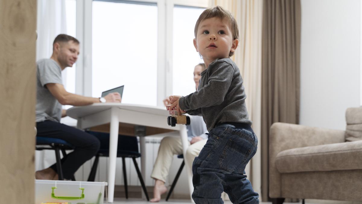 de-ce-lovesc-copiii-cand-sunt-mici-si-cum-poti-sa-i-opresti-sa-mai-fac-asta--sfaturi-pretioase-de-la-psihologi_48005300