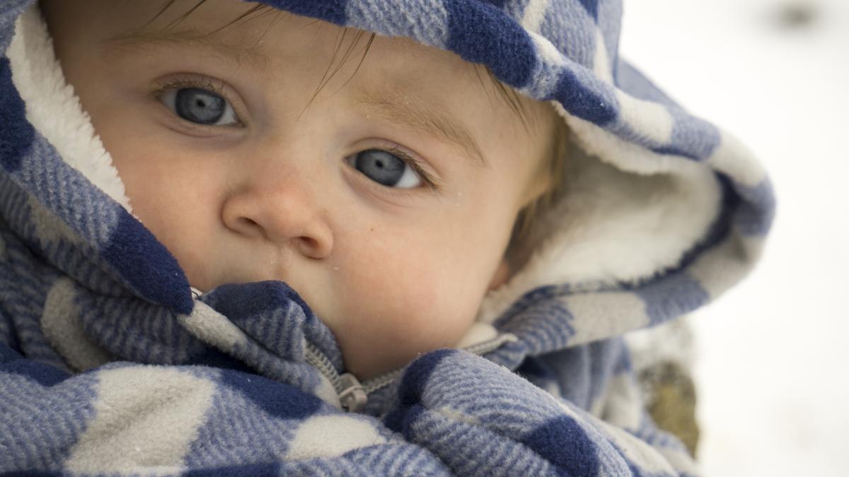 trucul-suprem-pentru-a-sti-daca-bebelusului-tau-ii-este-frig--potrivit-unui-pediatru_38482000