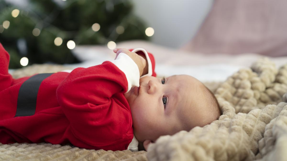 bebelus-de-craciun-ce-detaliu-specific-al-nasterii-sale-ii-influenteaza-inaltimea-si-pubertatea_89428200