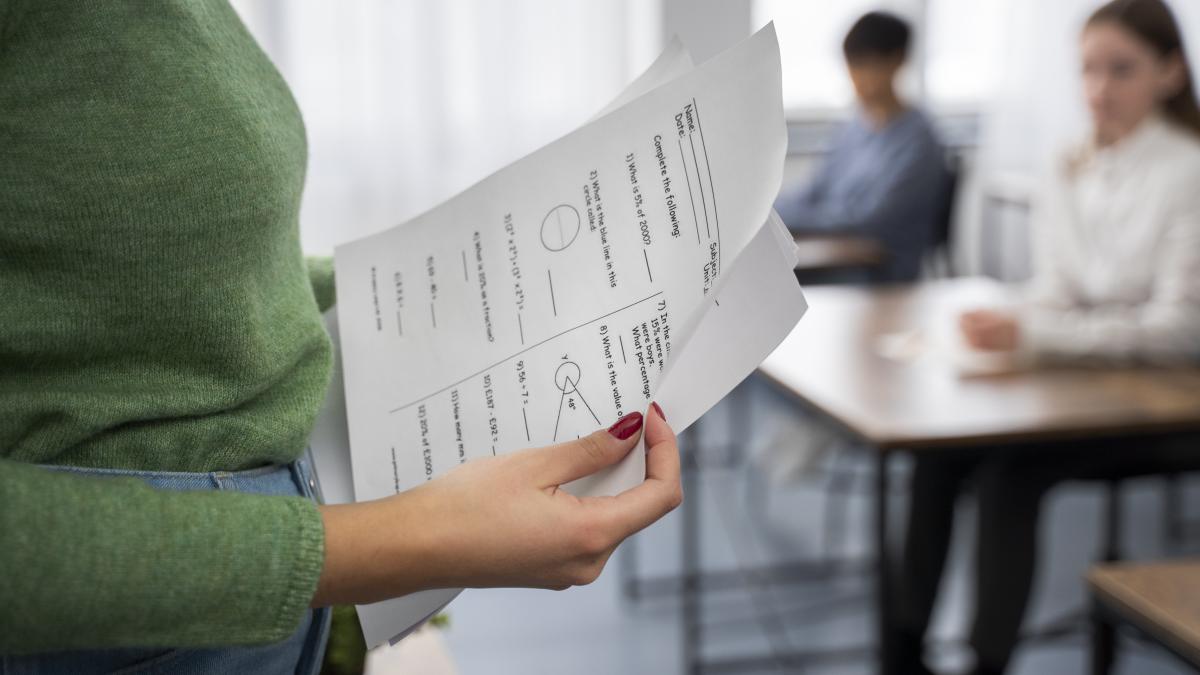 cumulul-pensie---salariu-nu-este-interzis-in-educatie--anuntul-lui-daniel-david-am-solicitat-acest-lucru-inca-din-vara-anului-2025_95996600