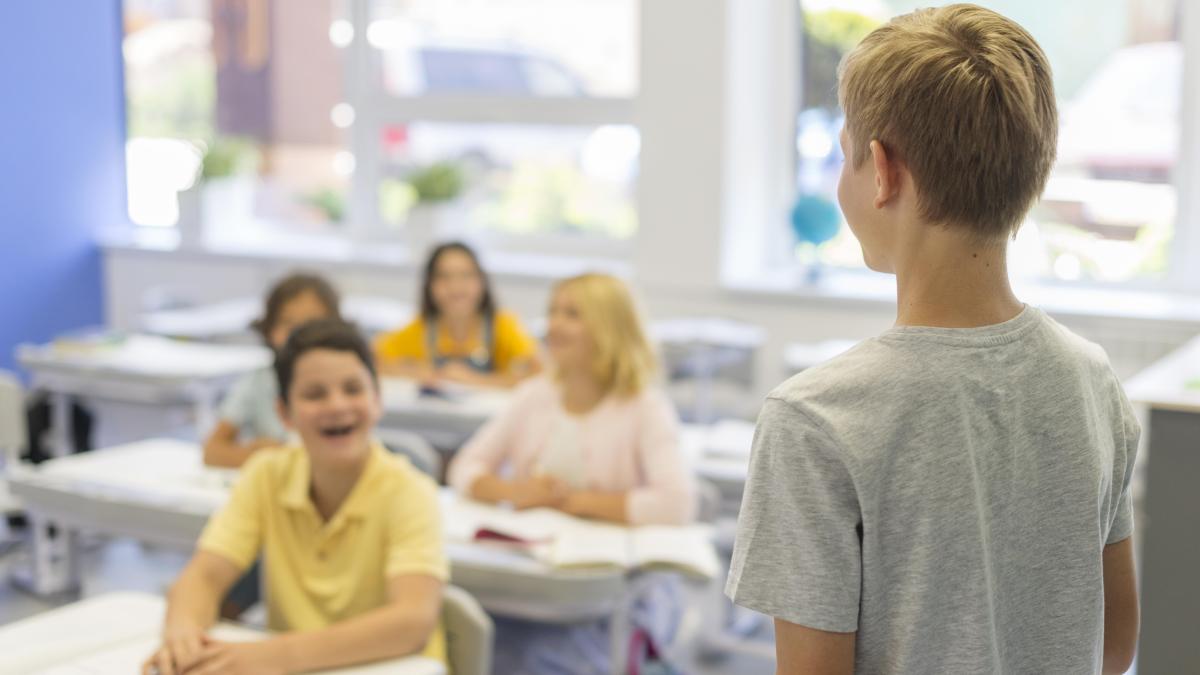 doua-optionale-noi-pentru-gimnaziu--daniel-david-m-as-bucura-ca-elevii-sa-le-aleaga-intr-un-numar-cat-mai-mare_44631800