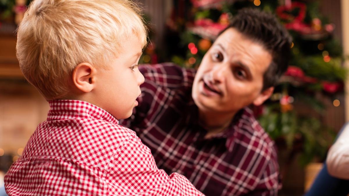 nu-a-invatat-copilul-colinda-pentru-ajunul-craciunului-nu-i-nimic-cele-mai-simple-versuri-si-melodii--de-invatat-in-doar-o-ora_41219600