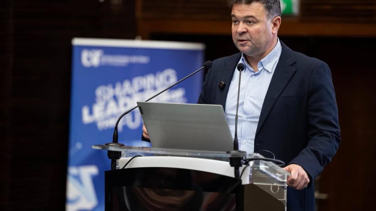 voi-reflecta-asupra-propunerii-de-preluare-a-ministerului-educatiei-anunta-rectorul-universitatii-de-vest-timisoara--marilen-pirtea-deciziile-vor-fi-luate-dupa-sarbatori_38355200