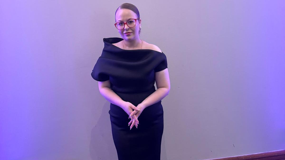 o-mama-stabilita-in-marea-britanie-spune-de-ce-prefera-sa-si-creasca-fiul-acolo--virginia-gavrila-e2809esunt-foarte-multumita-de-sistemul-educationale2809d_18359300