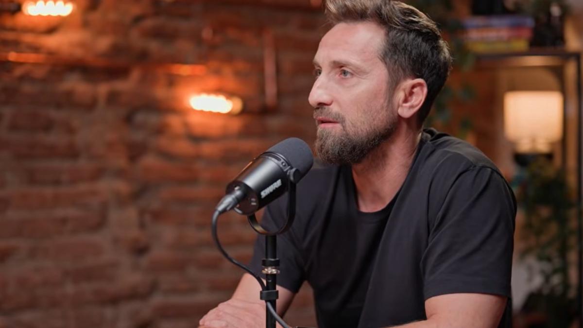 Dani Oțil: „Acest new overparenting nu are o documentare reală în estul Europei ca fiind soluția optimă” / FOTO: captură video YouTube @
Cel Mai Bun by Mariana Zberianu