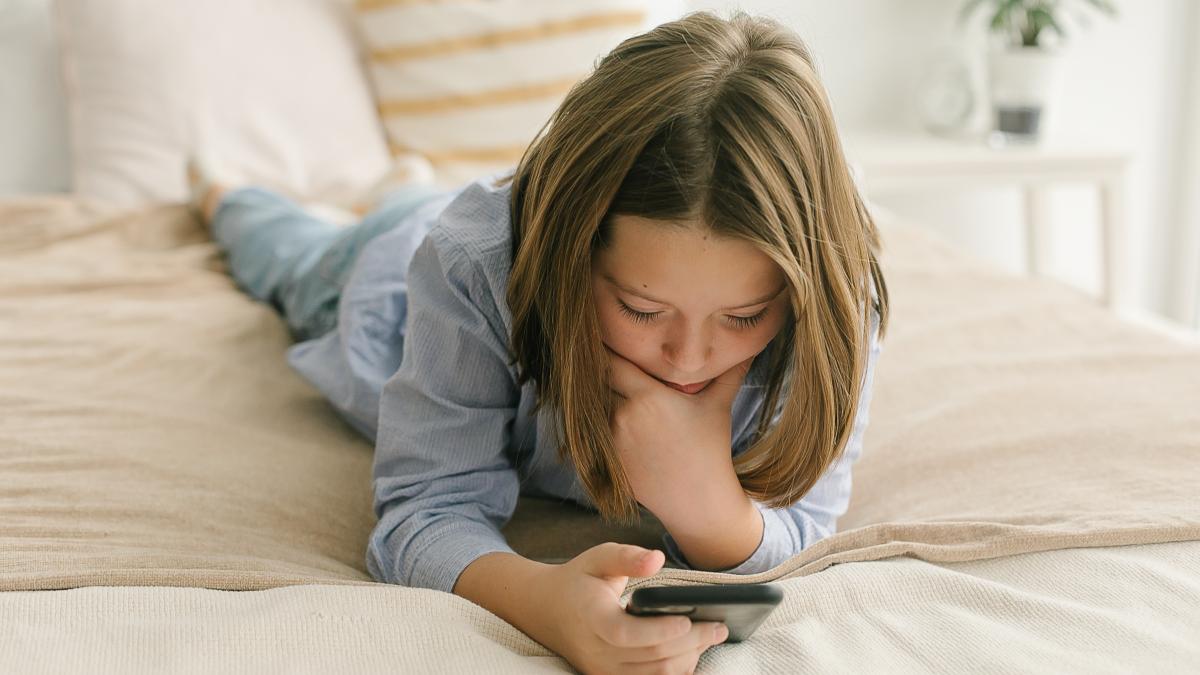 copil-sta-pe-retelele-sociale