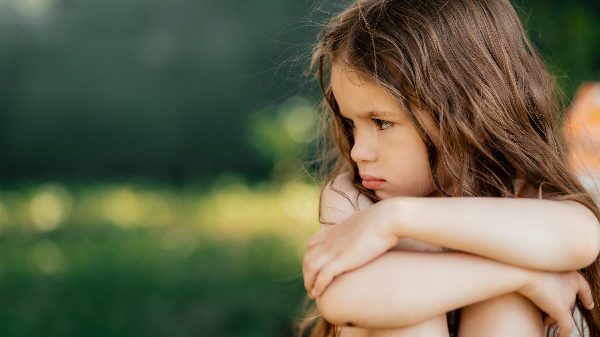 Cum să crești copii empatici și rezilienți în perioade stresante, potrivit unui psiholog „Părinții au o responsabilitate reală”