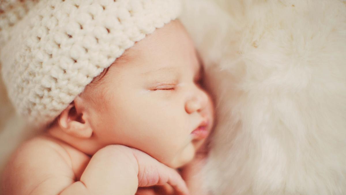 bebeluș care doarme