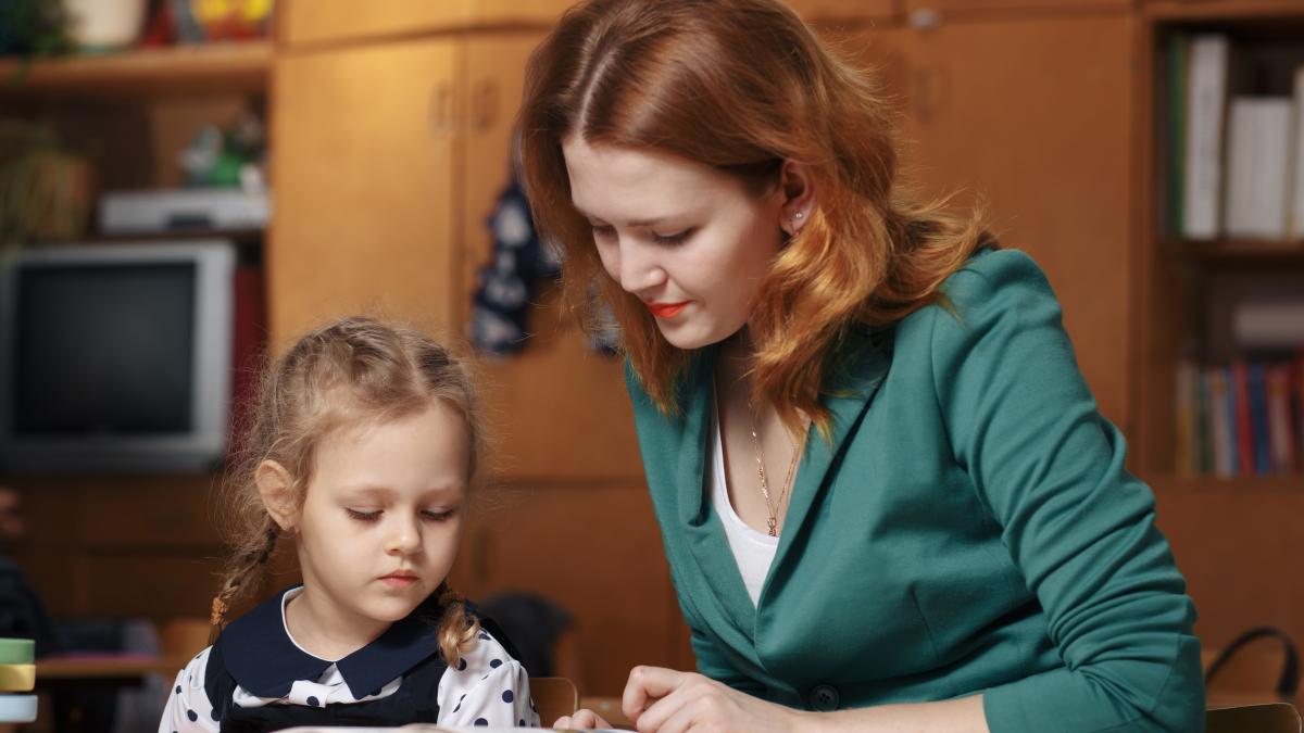 „Criza lecturii nu mai poate fi rezolvată”, avertizează profesorii. O treime dintre ei dau vina pe ecrane sau pe părinți