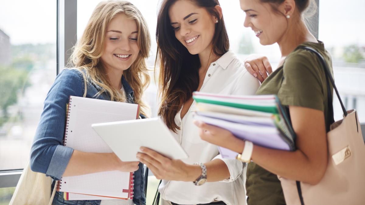 studente care vorbesc