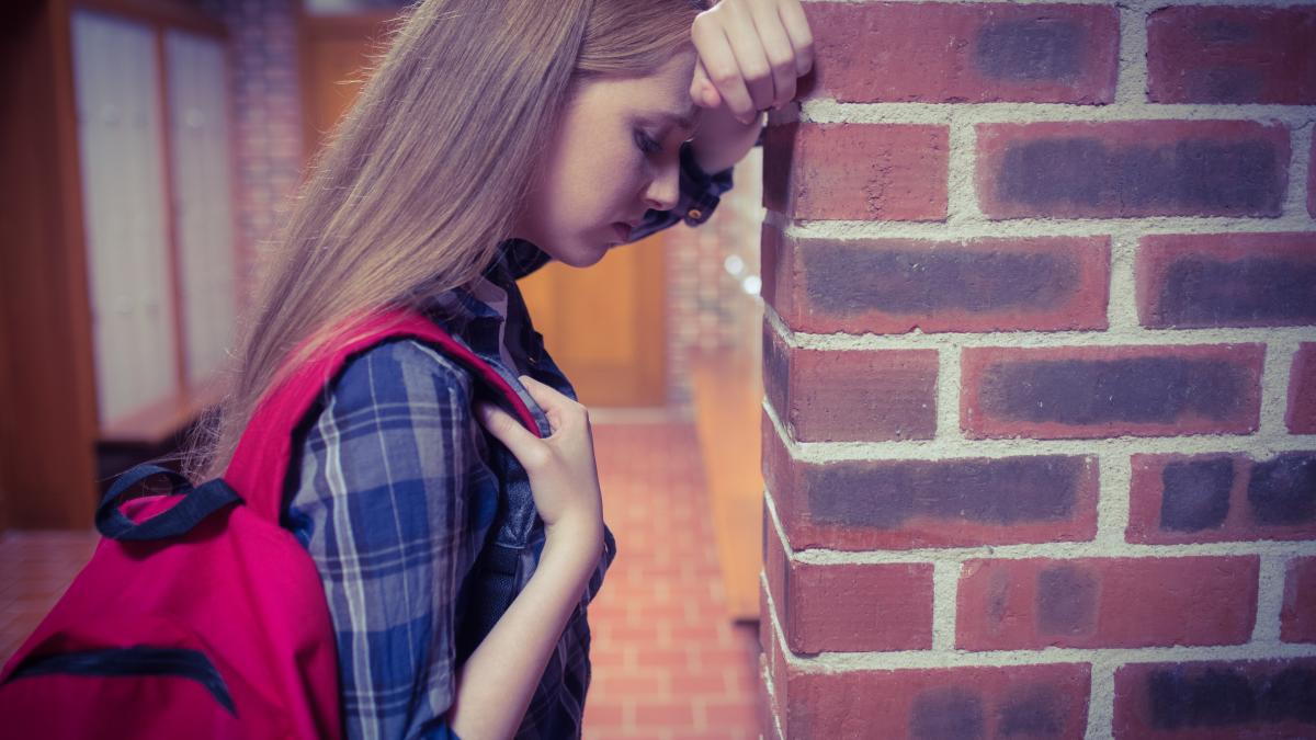 Când școala devine greu de dus, Radu Leca îți spune cum îți ajuți copilul să rămână, chiar și când vrea să renunțe