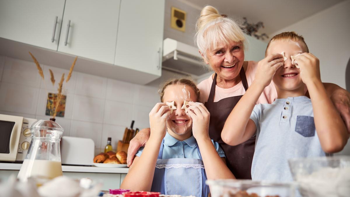 Mamele și bunicile continuă să pregătească această gustare pentru copii, deoarece este nutritivă și ieftină