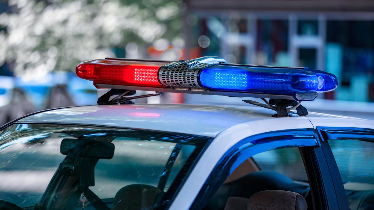 Fetiță de 4 ani, moartă într-o mașină în parcare la un mall. Anchetă în desfășurare la Craiova