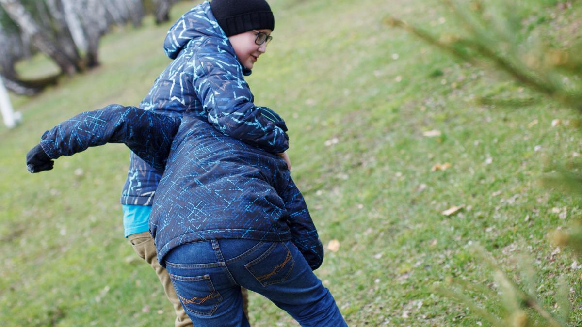 Îți vezi copilul atacat Ce riști dacă îl atingi pe agresor Adelina Albu arată limita extrem de subțire dintre salvare și dosar penal