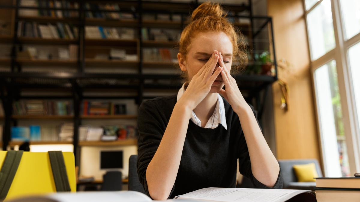 Agresiunea părinților asupra profesorilor Infracțiunea de hărțuire și ordinul de protecție. Adelina Albu  Pașii legali sunt aceștia