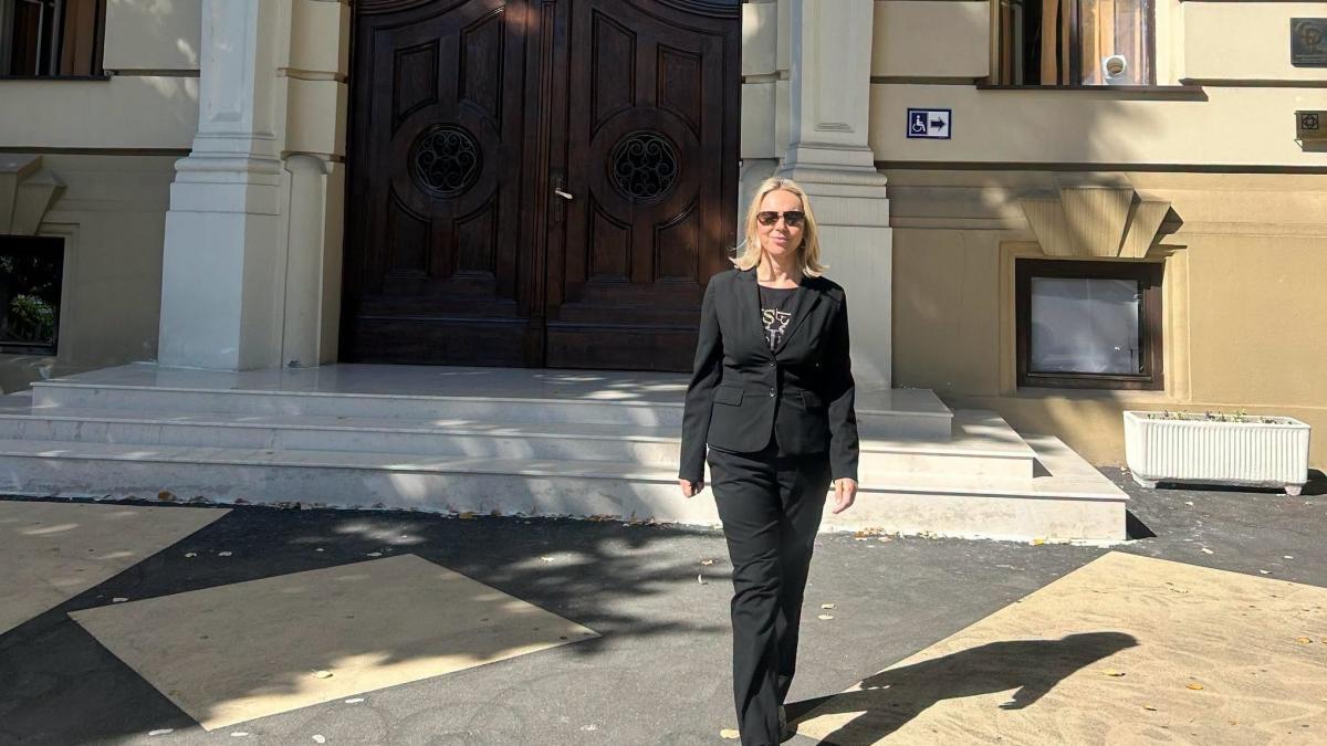 Directoarea Colegiului „Loga” s-a retras din concursul de directori, deși a luat examenul scris „Bullying în toată regula!”