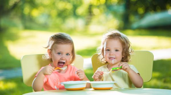 Cei 7 ani de acasă! Cum învățați copilul bunele maniere și ce să spuneți dacă nu le folosește: „Nu trebuie să-l faceți de rușine!”