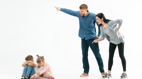 Ce să faci după ce ai țipat la copil? 7 afirmații pe care să le spui micuțului tău după ce ai ridicat tonul la el