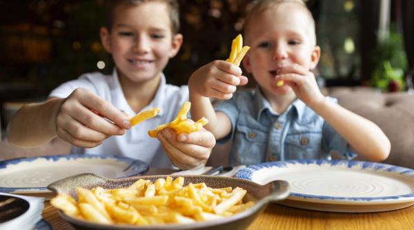 Dăm sau nu cartofi prăjiți copiilor? Crina Coliban lămurește părinții: „Ajută la sănătate, cu o singura condiție!”