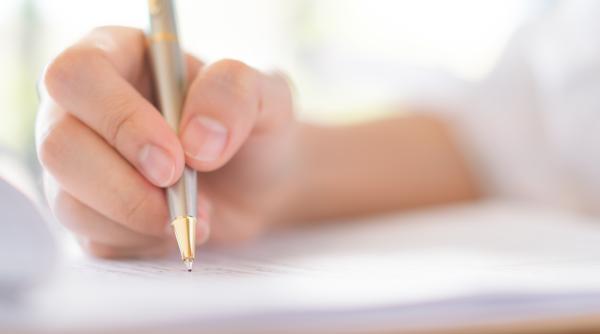 Elevii susţin a doua probă la Evaluarea Națională: Peste 161.000 de absolvenți s-au înscris pentru a susține acest examen