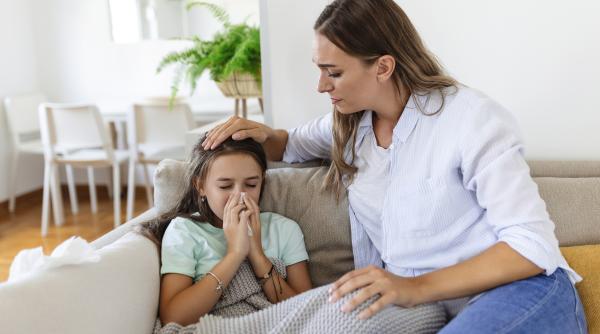 „Lăsați copiii să se îmbolnăvească!” Un medic pediatru, mesaj pentru părinți: „Nu putem să îi protejăm de tot!”