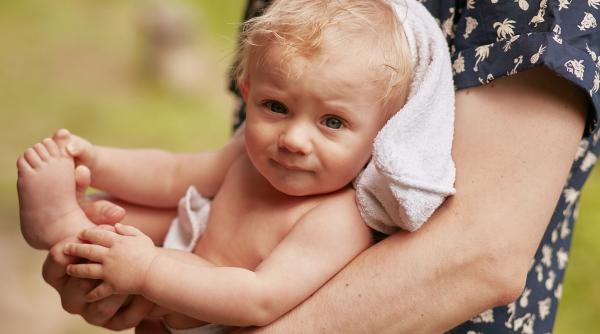 Sudamina la copii: Poate fi evitată în vreun fel această boală atât de comună vara?