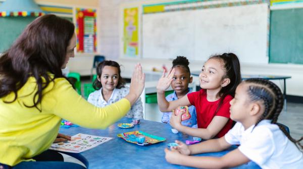 Plânge și refuză să meargă la grădiniță: Iată cum să rezolvi situația 