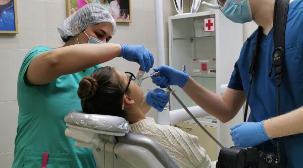 Intervenții stomatologice în timpul sarcinii: Ce trebuie să știi